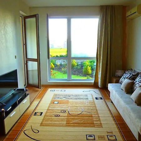 Апартаменти Panoramic Sea View Равда